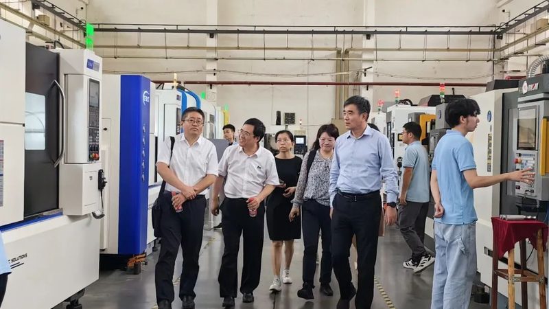 揭秘螺杆空压机：工作原理与视频解析